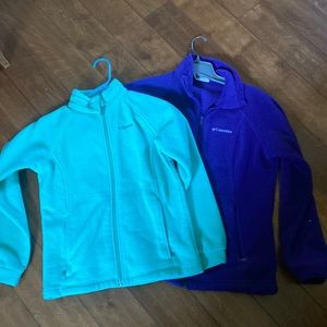 2 Columbia sweatshirts